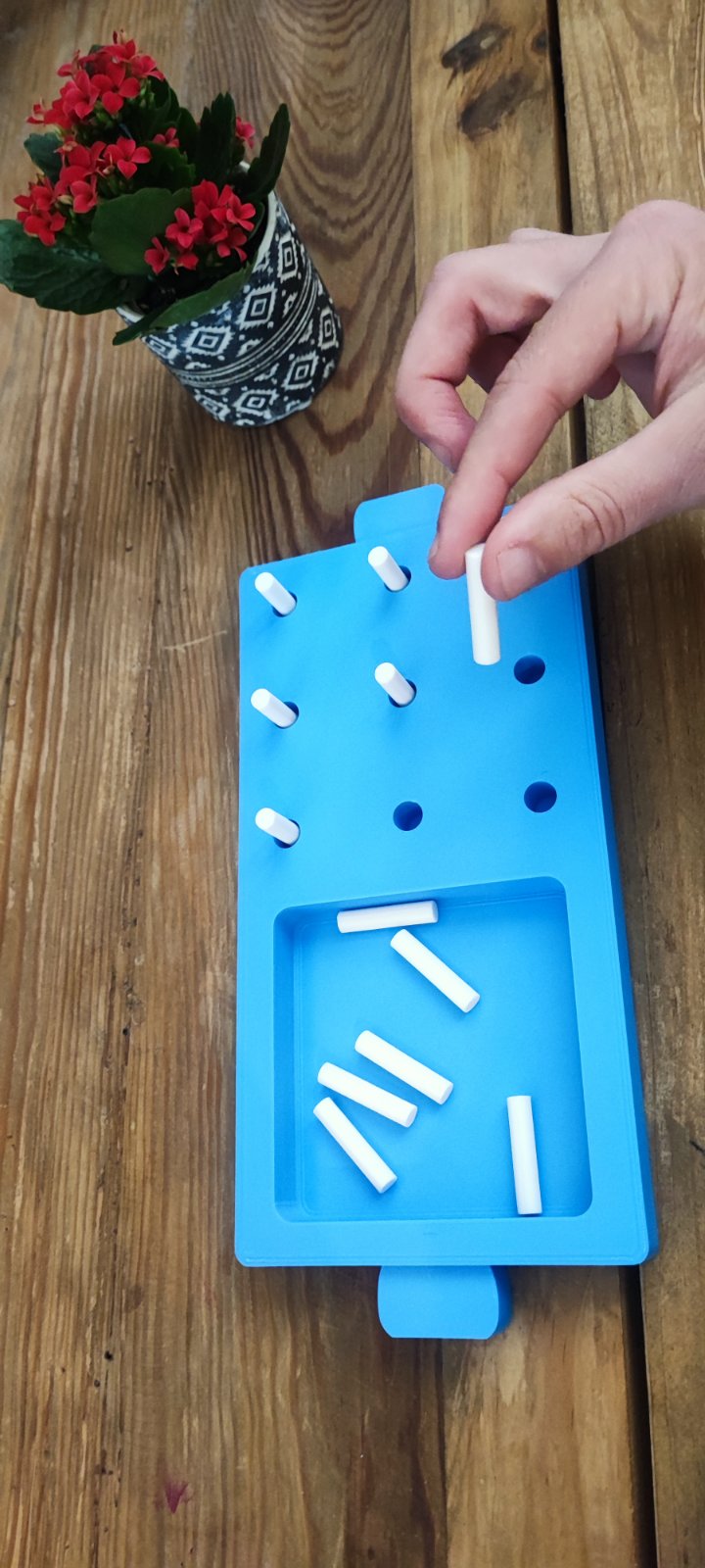 9 Hole Peg Test Θεσσαλονίκη - Αξιολόγηση λεπτής κινητικότητας για ΣΚΠ Parkinson εγκεφαλικό